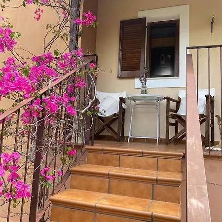 Georges Villa Galaxidi, Family, Pool And Garden Exterior foto