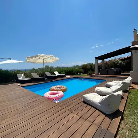 Georges Villa Galaxidi, Family, Pool And Garden Exterior foto