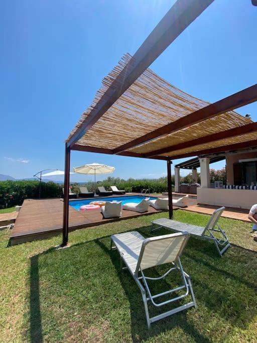 Georges Galaxidi, Family, Pool And Garden Galaxidi