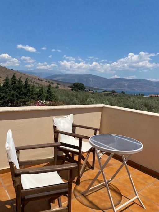 Villa Georges Galaxidi, Family, Pool And Garden Galaxidi
