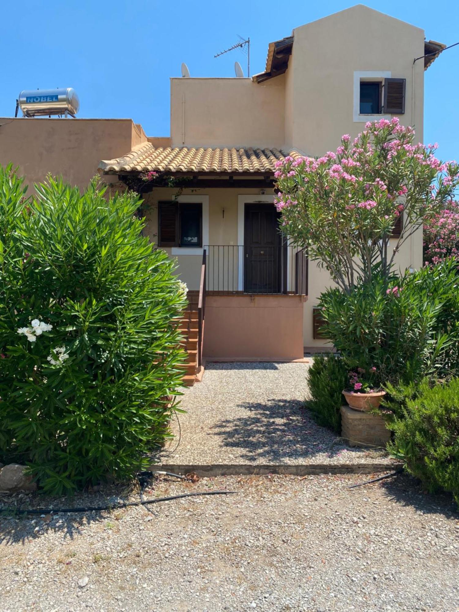 Georges Galaxidi, Family, Pool And Garden Villa